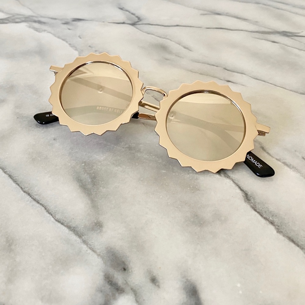 HOUSE of HOLLAND Gold Seeing Stars Sunglasses